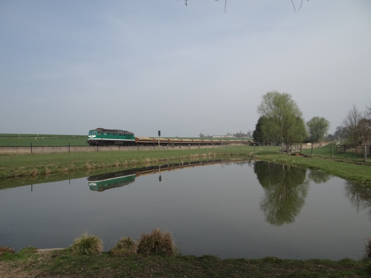 V300 003 der Wismut zusehen am 01.04.14 in Frankenau. 