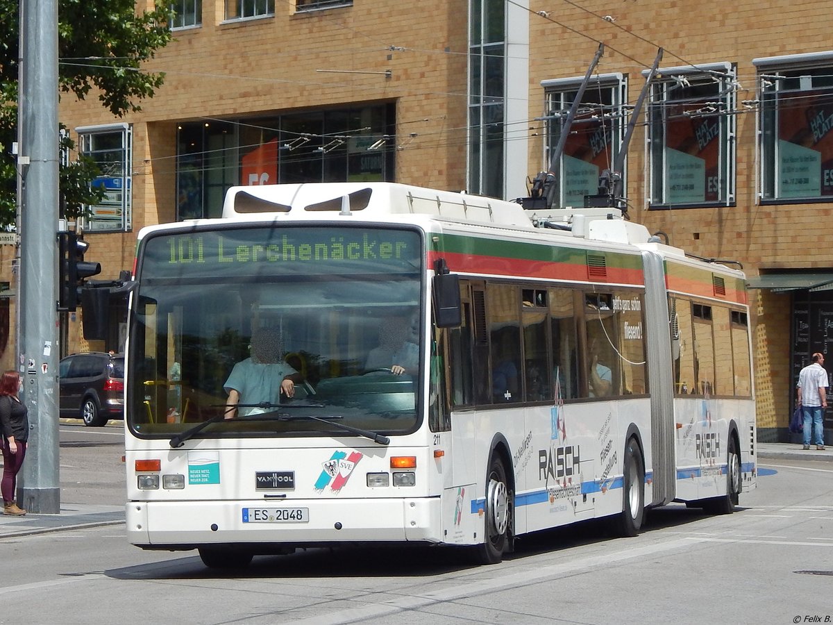 Van Hool AG300T der Stdtischer Verkehrsbetrieb Esslingen in Esslingen.