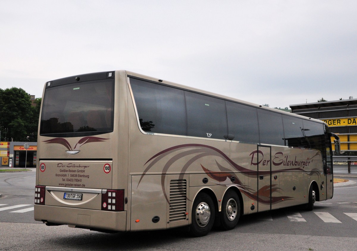 Van Hool T916 Acron von Geiler Reisen aus der BRD im Juni 2015 in Krems.