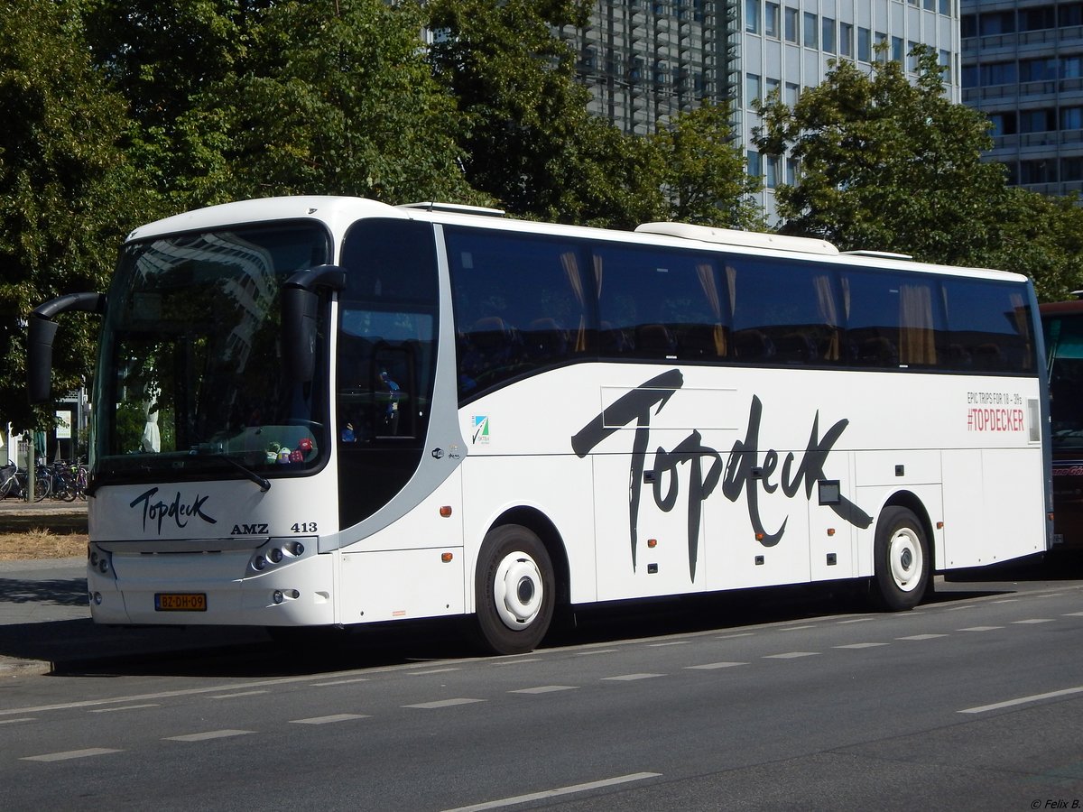 VDL Berkhof Axial von AMZ Borssele Touringcarbedrijf aus den Niederlanden in Berlin.