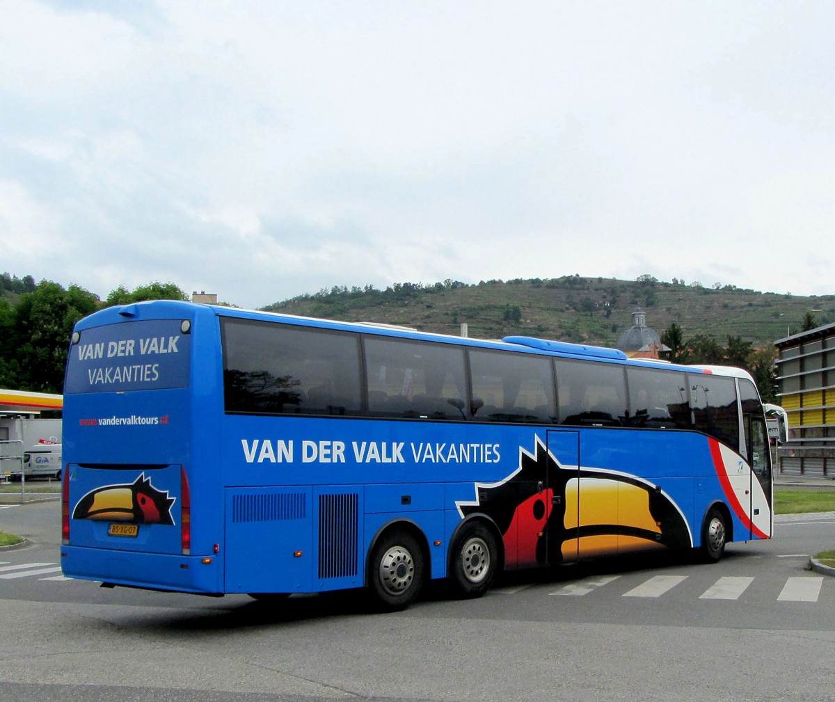 VDL Berkhof Axial aus den NL am 15.5.2014 in Krems gesehen.