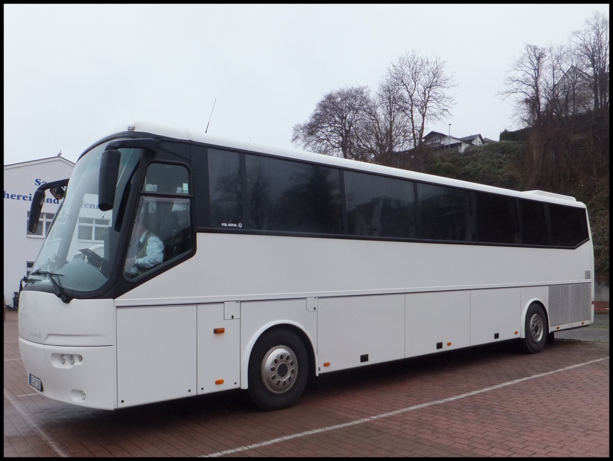 VDL Bova Futura von KVN aus Deutschland im Stadthafen Sassnitz.