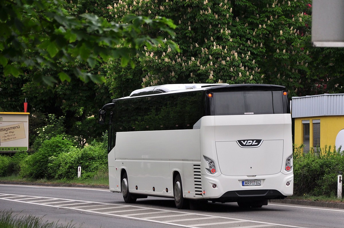 VDL Futura aus Ungarn am 11.Mai 2014 in Krems unterwegs.