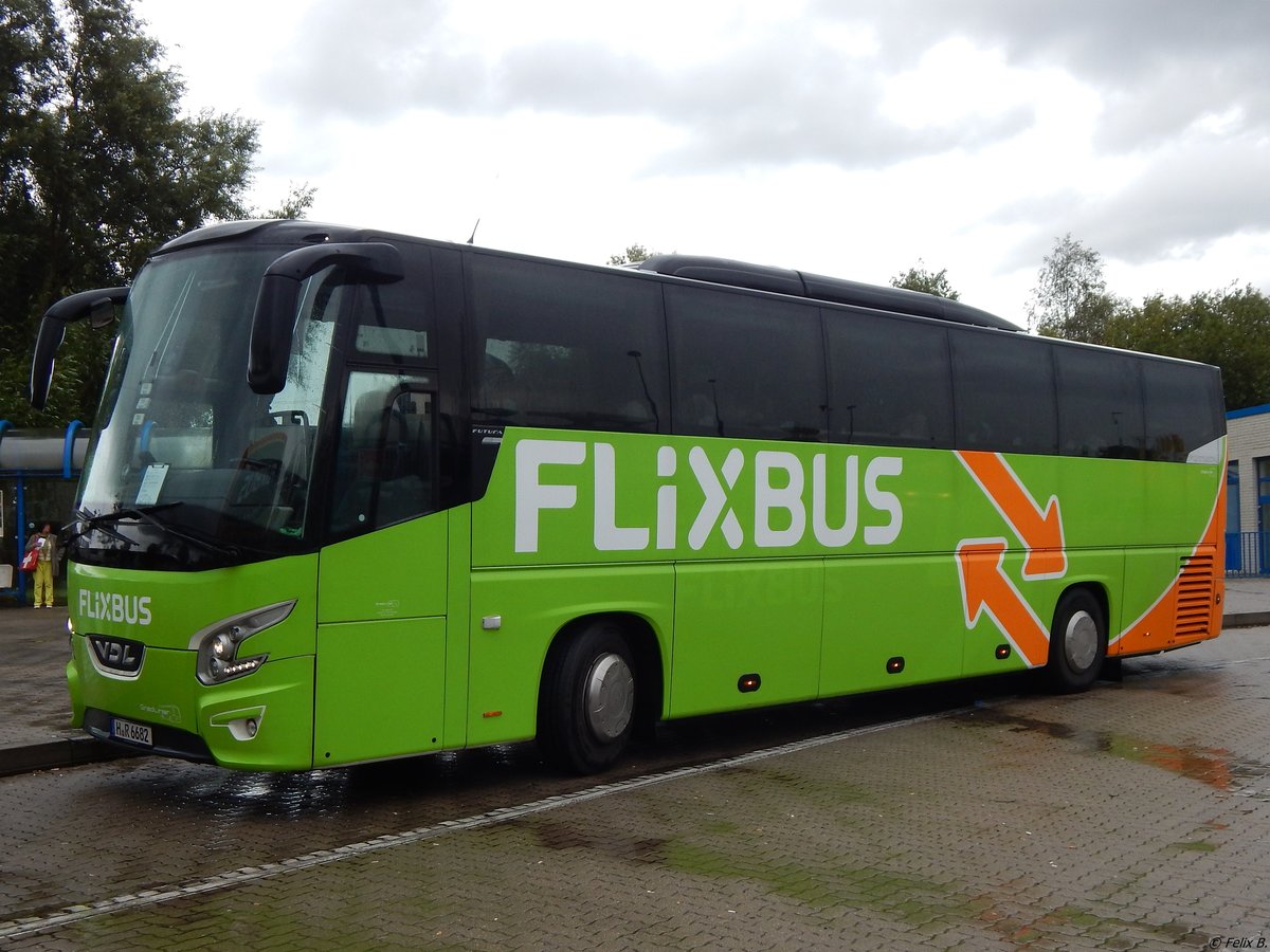 VDL Futura von Flixbus/Gradliner aus Deutschland in Rostock.