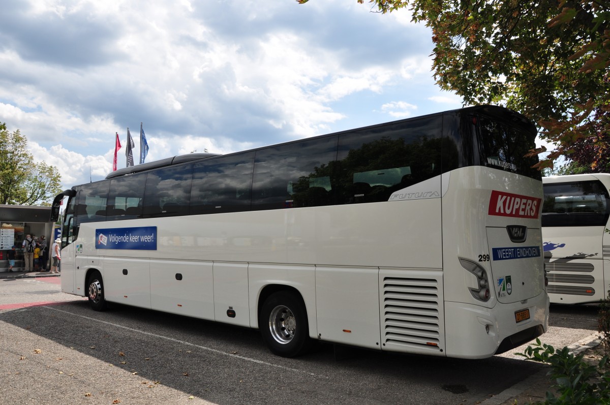 VDL Futura von Kupers Reisen.nl in Krems gesehen.