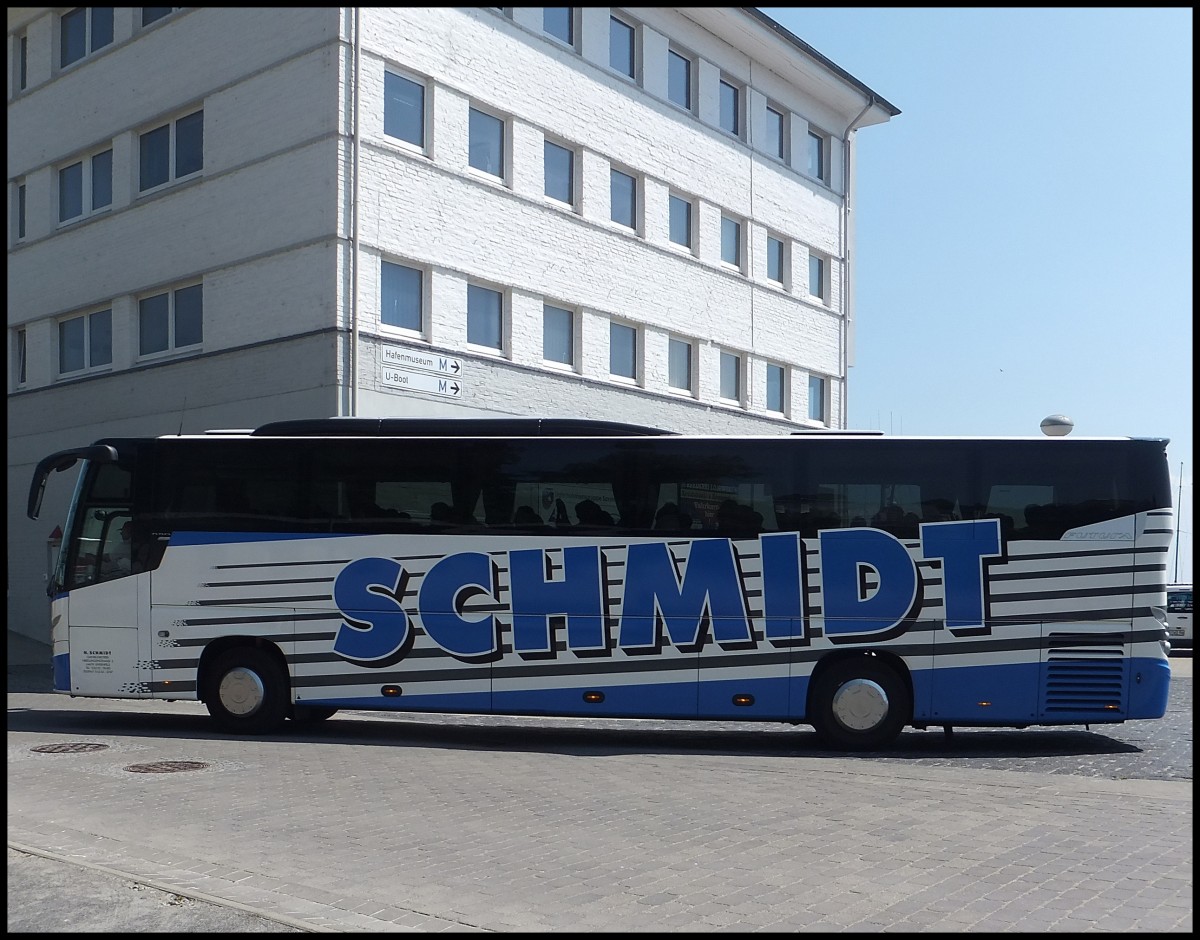 VDL Futura von Schmidt aus Deutschland im Stadthafen Sassnitz.