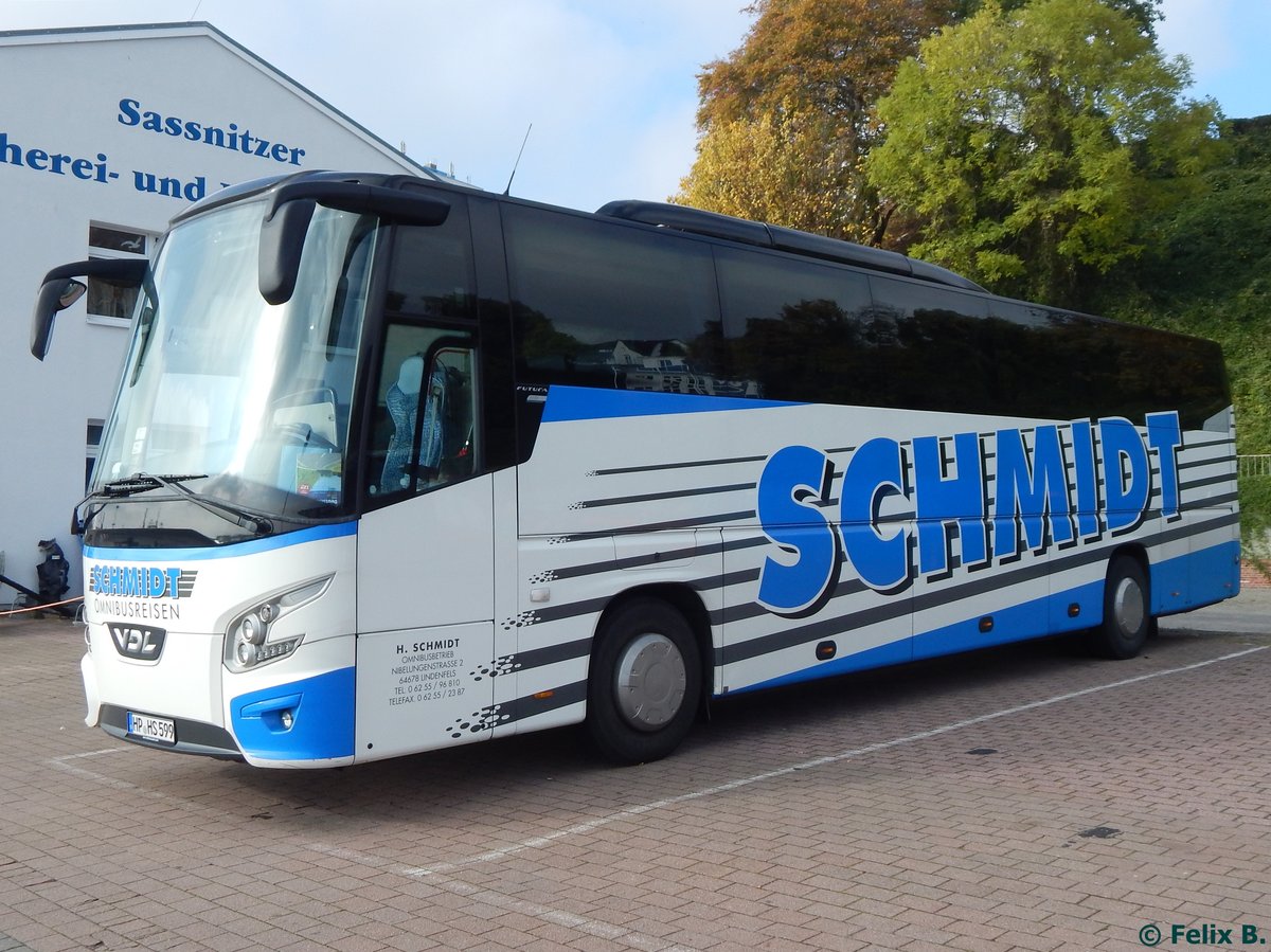 VDL Futura von Schmidt aus Deutschland im Stadthafen Sassnitz.