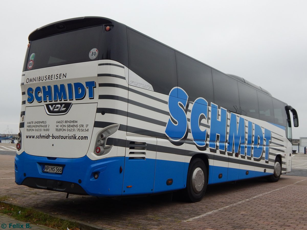 VDL Futura von Schmidt aus Deutschland im Stadthafen Sassnitz. 