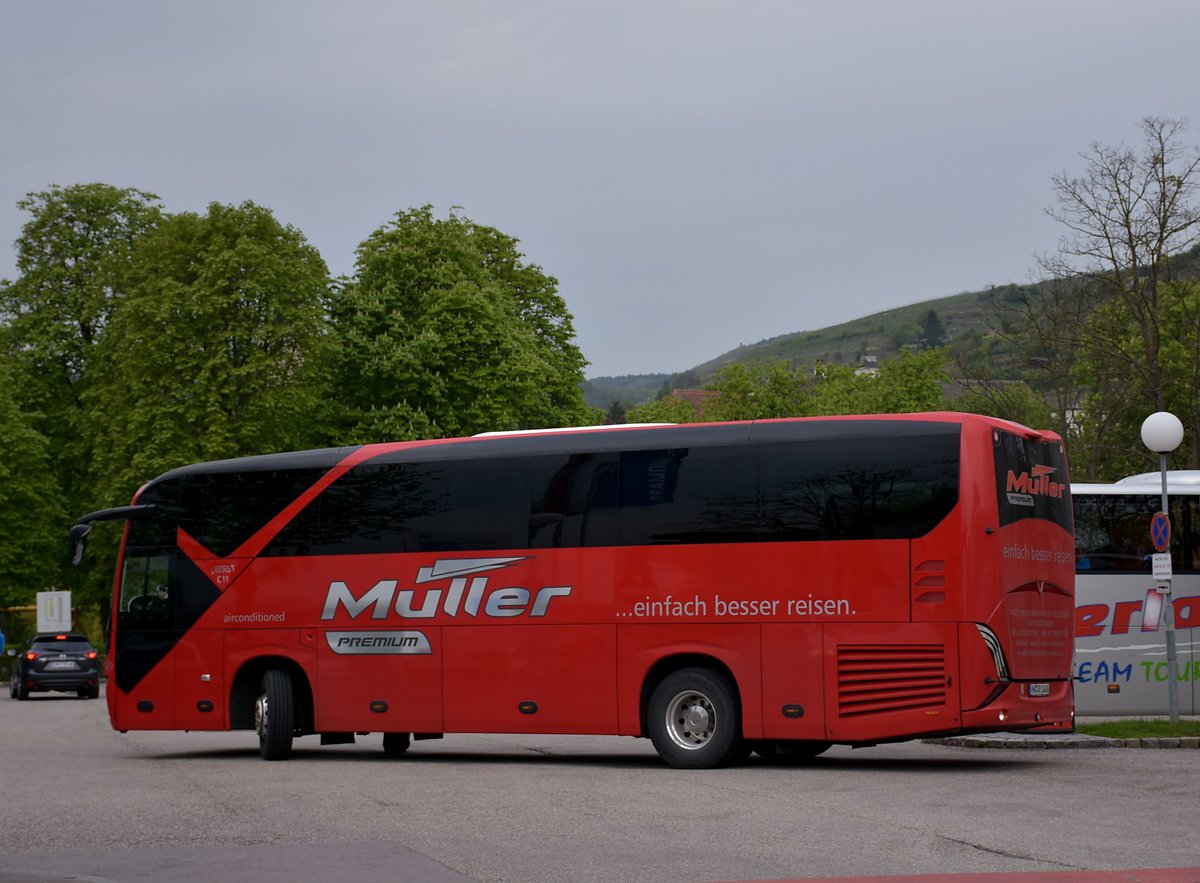 Viseon C11 von Mller Reisen aus der BRD in Krems.