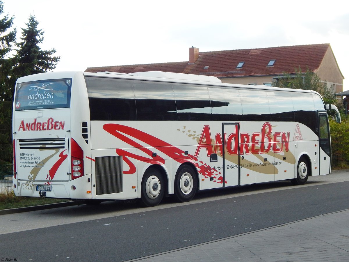 Volvo 9700 von Andreßen aus Deutschland in Sassnitz. 