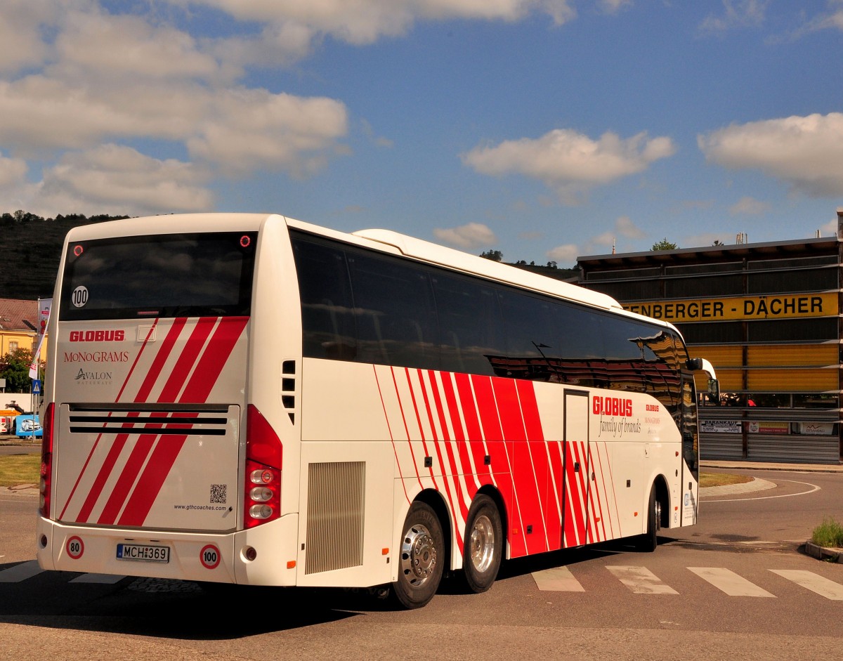 Volvo 9700 aus Ungarn am 8.5.2014 in Krems gesehen.