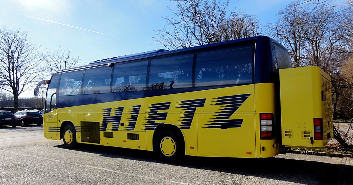 Volvo 9700 von Hietz Reisen aus sterreich in Krems gesehen.