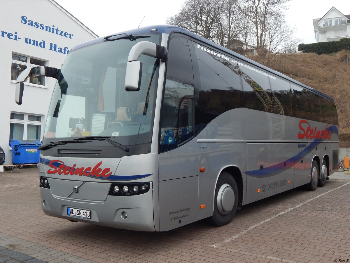 Volvo 9700 von Steincke aus Deutschland im Stadthafen Sassnitz.