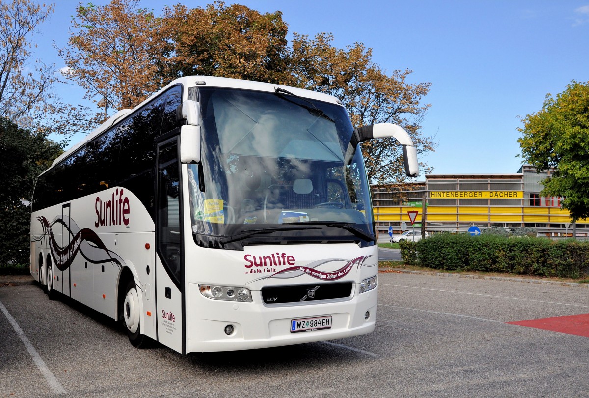 VOLVO 9700 von SUNLIFE Reisen aus sterreich im September 2013 in Krems gesehen.