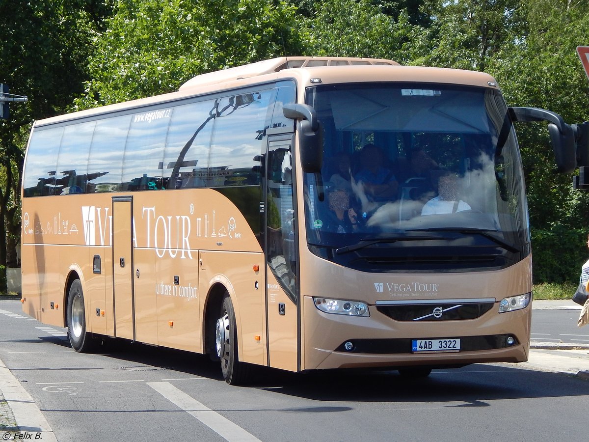 Volvo 9700 von Vega Tour aus Tschechien in Berlin. 