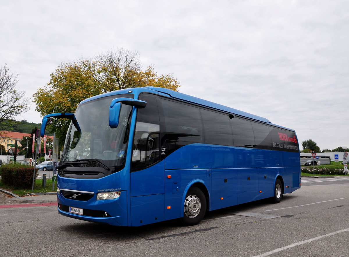 Volvo 9700 von Volvo �sterreich in Krems gesehen.
