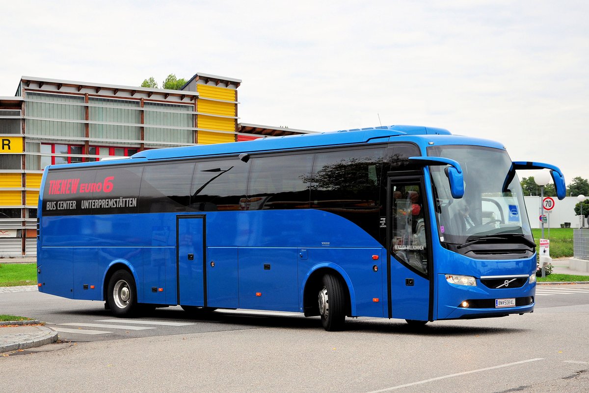 Volvo 9700 von Volvo sterreich in Krems gesehen.