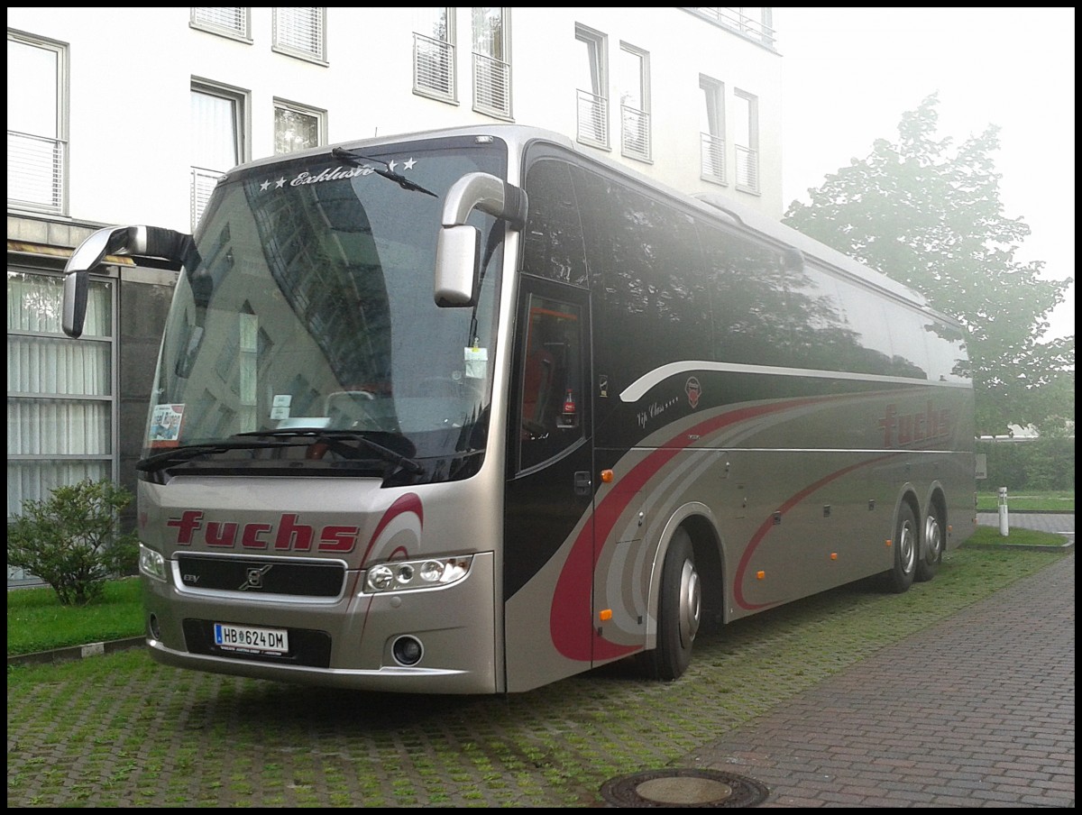 Volvo 9900 von Fuchs aus sterreich in Bergen.