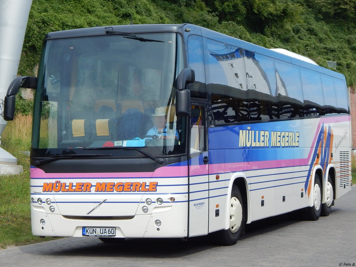 Volvo 9900 von Müller Megerle aus Deutschland im Stadthafen Sassnitz.