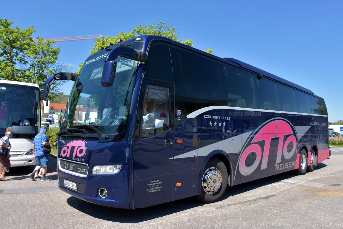 Volvo 9900 von OTTO Reisen aus Graz/sterreich in Krems.