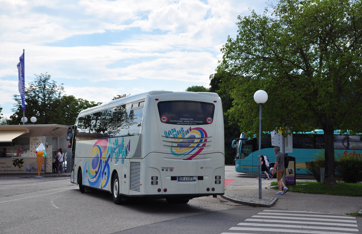 VOLVO Genesis Barbi 420 V aus Italien in Krems gesehen.