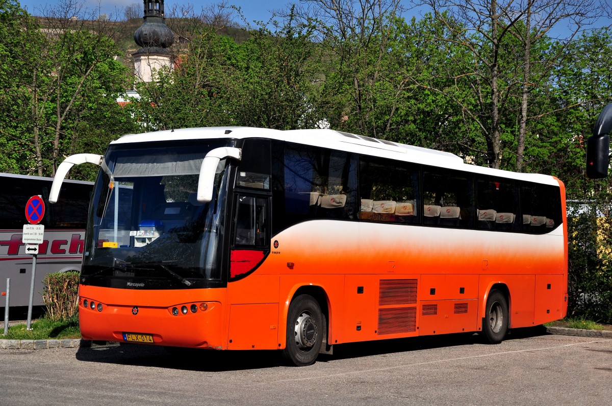 VOLVO Marcopolo aus Ungarn am 18.4.2015 in Krems.