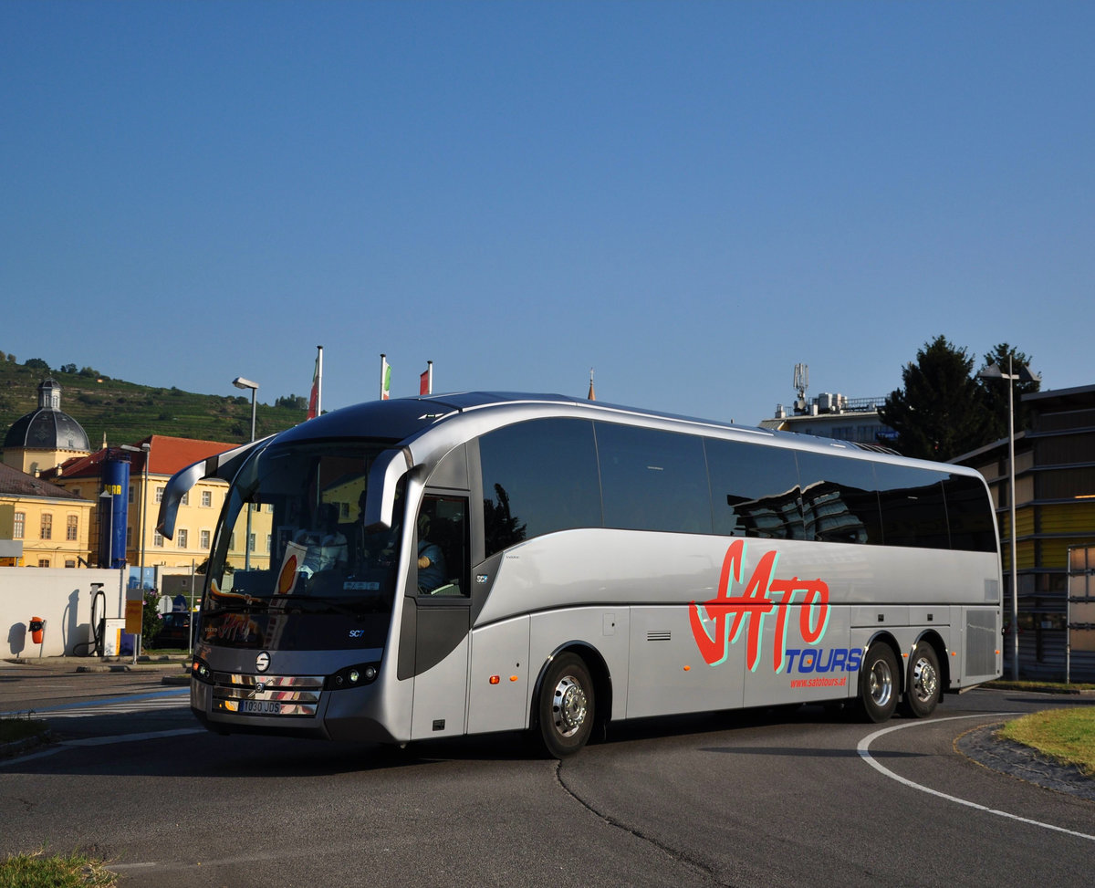 Volvo SC7 B11R Sunsundegui von Sato Tour im Sept. 2016 in Krems unterwegs.