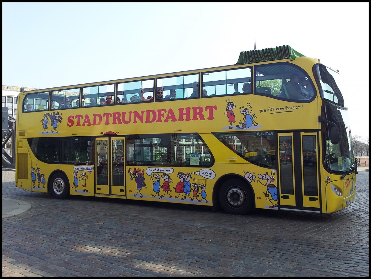 Volvo UNVI B9TL von Hamburg Stadtrundfahrten in Hamburg.