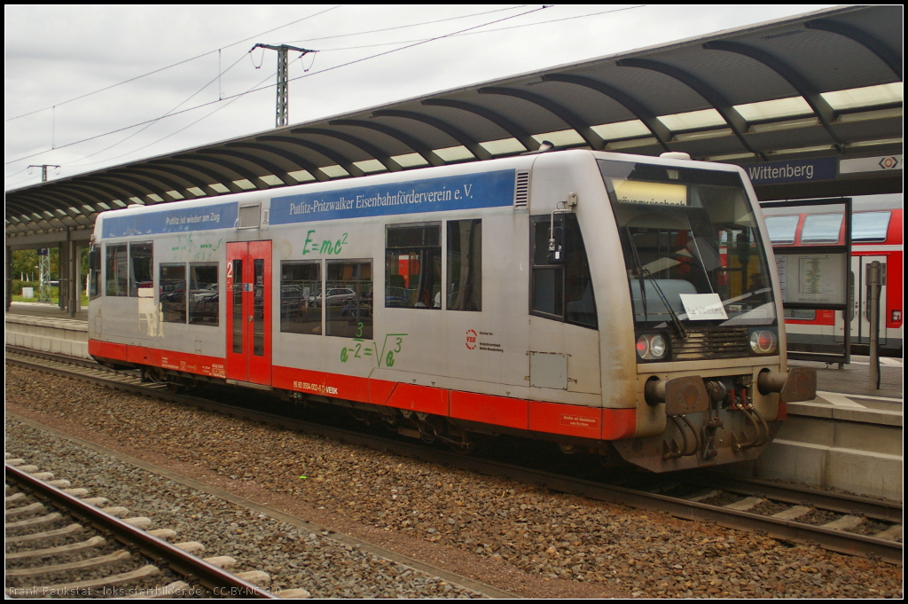 VT 504 002 im Einsatz bei Vetter Busunternehmen GmbH (VESK) als VE 81204 nach Bad Schmiedeberg am 15.09.2013 in Lutherstadt Wittenberg