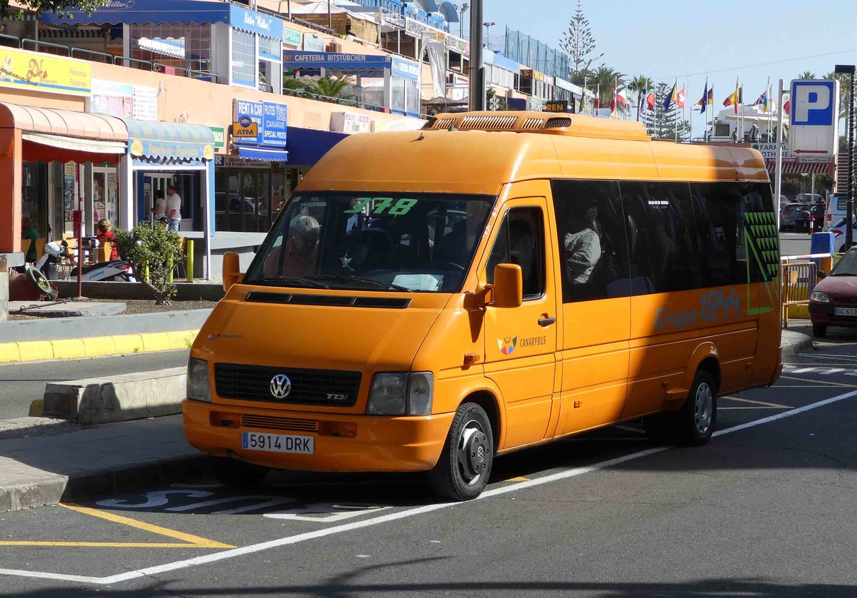 VW LT von Canarybus unterwegs in San Agustin, Gran Canaria im Januar 2017