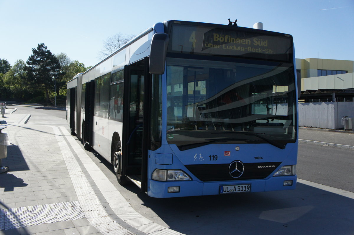 Wagen 119 ex. SWU (Mercedes Benz Citaro O530 G Euro 3) am Schulzentrum Kuhberg am 10.5.2017.