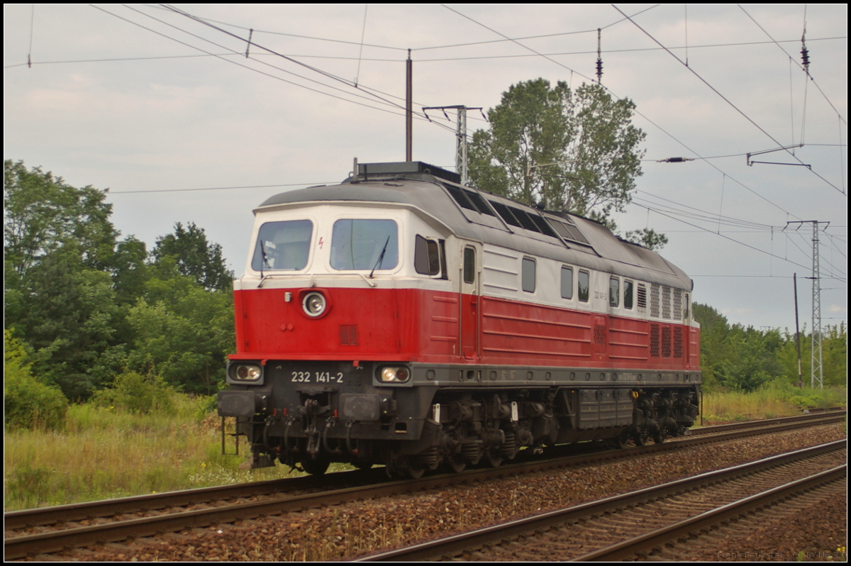 WFL 232 141 fuhr am 09.07.2017 solo durch die bewölkte Berliner Wuhlheide