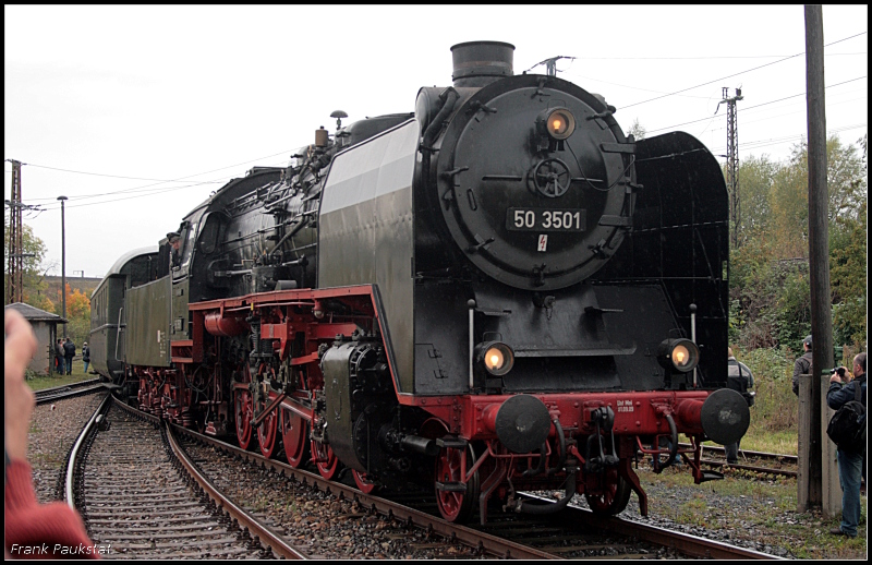 DR 50 3501 aus Meiningen bei der Einfahrt ins Bw (Eisenbahnfest des TEV zum Weimarer Zwiebelmarkt, Weimar 10.10.2009)