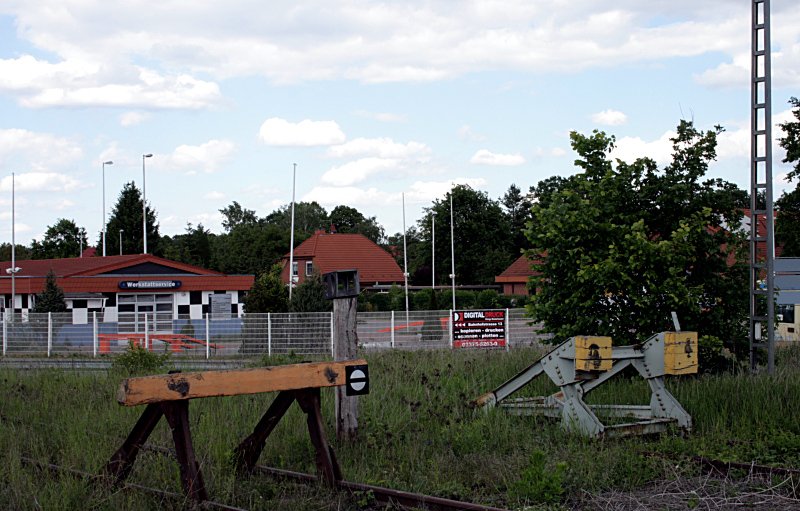 Man muss sich einfach nur zu helfen wissen... (Knigs Wusterhausen, 14.05.2009).