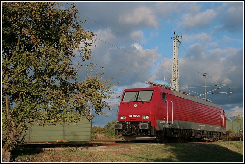 MTEG 189 800-6 im Spiel von Sonne und Wolken (NVR-Nummer: 9180 6189 800-6 D-MTEG, Class 189-VH, gesichtet Elstal/Wustermark 14.10.2009)