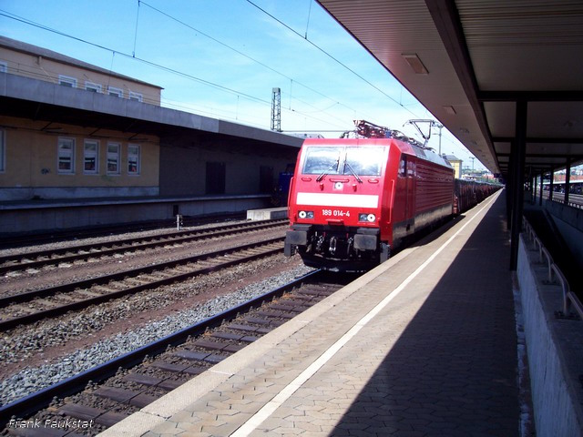 Railion 189 014-4 (ohne Logo) mit Güterzug, gesichtet Fulda 2005