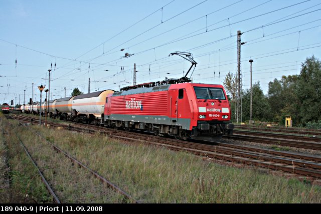 Railion 189 040-9 mit einem Kesselzug (Class 189-VA, Railion Deutschland AG, gesichtet Priort, 11.09.2008)