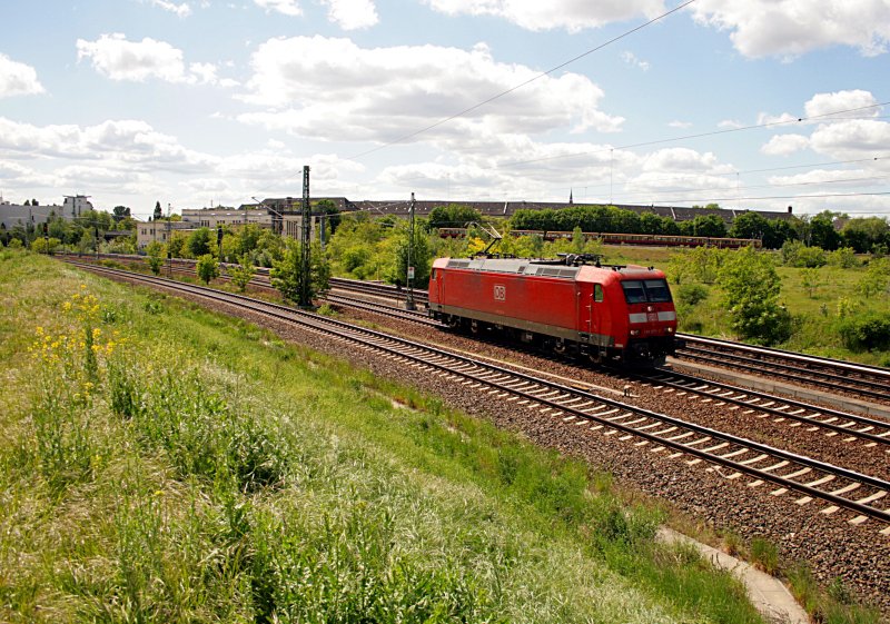 RBH 185 070-0 solo unterwegs (angemietet von DB Schenker Rail Deutschland AG, gesichtet Berlin Bornholmer Str 12.05.2009).