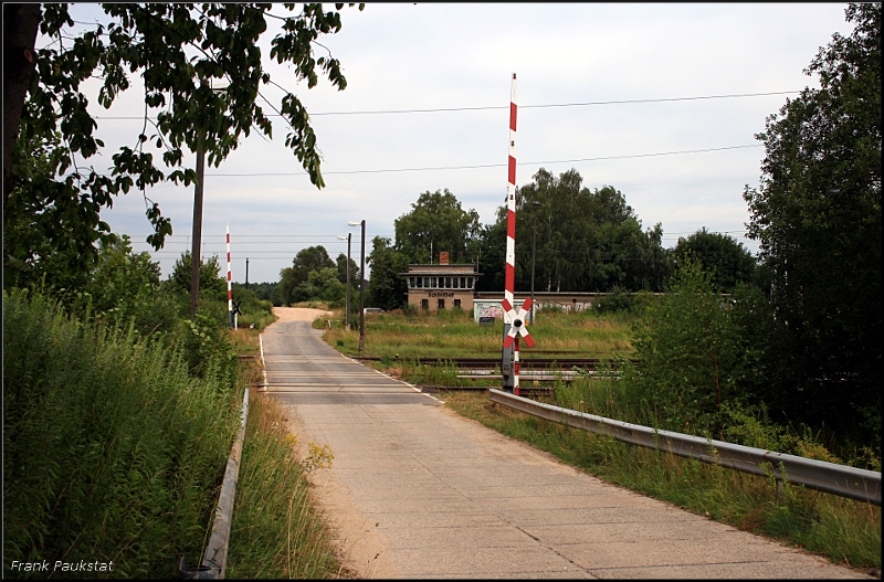  Sfl  ist ein Gleisbildstellwerk von WSSB, Flb: Abzw Schönfließ West; Abzw Arkenberg (S-Bahn, seit 02.09.1984), IB 09.12.1964 (Schönfließ, 17.07.2009)