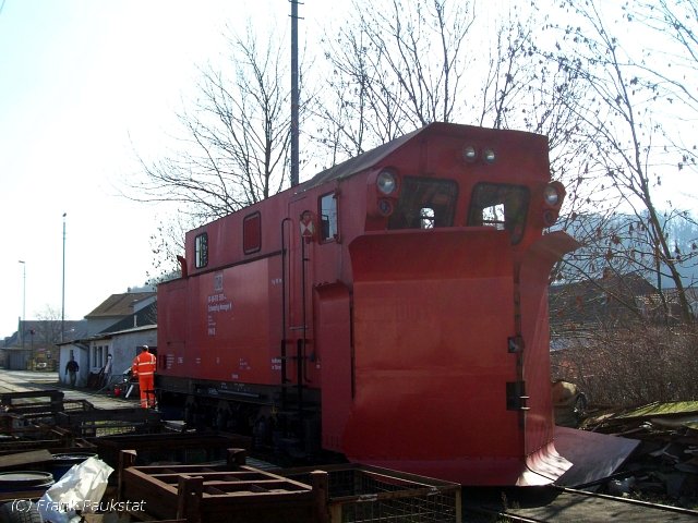 SPM419 (Schneepflug Meiningen) steht abgestellt in Eisenach (15.03.2007)