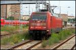 DB Fernverkehr 101 097-4 mit Beulen in der Front, auch ist die Lok sehr stark verschmutzt (Berlin Lichtenberg, 19.06.2009)