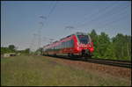 Auf Dienstfahrt fuhr am 19.05.2017 DB Regio 442 138-4 Richtung Sch�nefeld durch die Berliner Wuhlheide