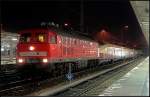 232 592-6 �berf�hrt einen VT 18.16 der anschlie�end ins S-Bw gehen soll (N�chtliches in Berlin Lichtenberg 08.10.2009)    Update: 05/2015 in Oberhausen z