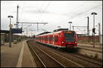 DB Regio 425 012-2 der S-Bahn Mittelelbe als S1 Schönebeck-Bad Salzelmen bei der Ausfahrt am 06.05.2017 aus den Bahnhof Wittenberge