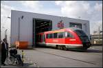 Hergerichtet wird DB 642 634 um spter als RE2 nach Zittau vom Dresdner Hauptbahnhof zu fahren (gesehen Dresden-Altstadt 02.04.2011)