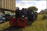 Auf einem Nebengleis an den Speicherhäusern am Wissenschaftshafen stand DR 100 196 / 310 196-1 mit einer weiteren Lok abgestellt. Sie konnte während des Familienfest der Magdeburger Eisenbahnfreunde e.V. am 08.09.2018 in Magdeburg entdeckt werden.