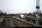 Blick vom Ringbahnbahnsteig auf die unteren Gleise.