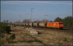 ArcelorMittal 145-CL 001 / 145 081 in der neuen Farbgebung am 24.03.2012 mit Kesselwagen in der Berliner Wuhlheide