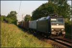 boxXpress 185 555-0 mit Containerzug Richtung Lehrte (Eigentmer MRCE, angemietet 12/2009, gesehen Lehrte-Ahlten b.