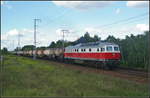 DB Cargo 232 658-5 fuhr mit Knickkessel am 23.08.2017 durch die Berliner Wuhlheide